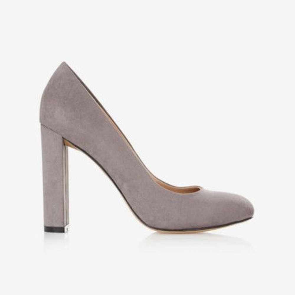Suede Thick-Heeled Pumps in Grey (Size: 6)
